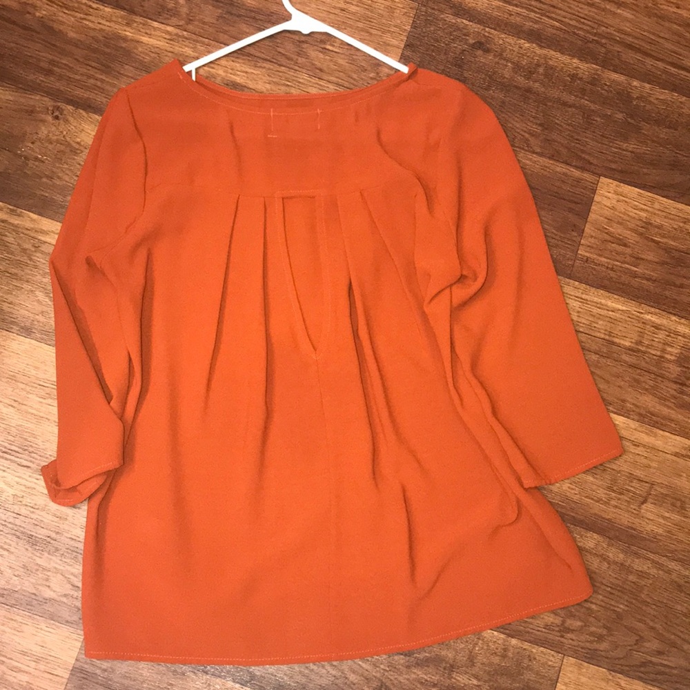 Blouse - Picture 2 of 3